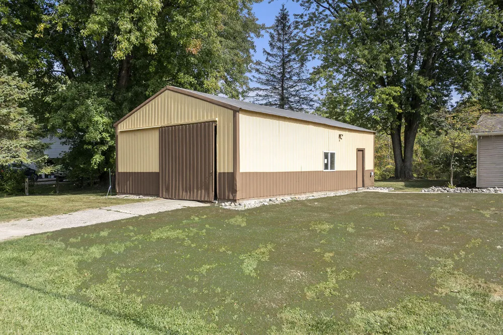 7842 Main Street Brooks Township, MI 49337
