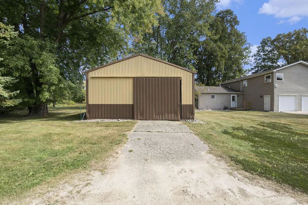 7842 Main Street Brooks Township, MI 49337