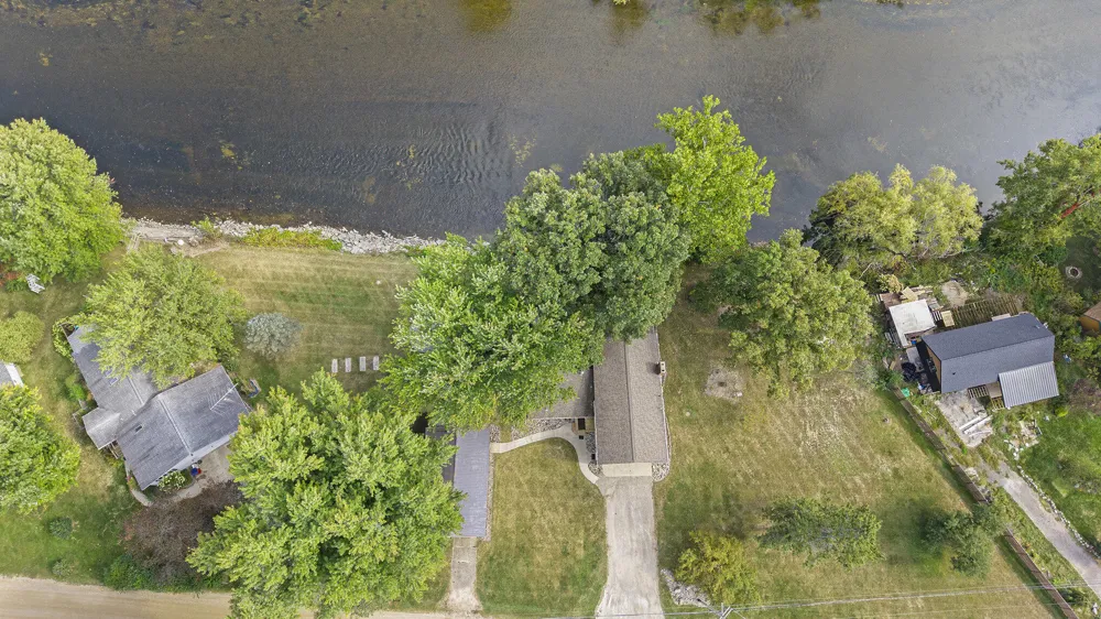 7842 Main Street Brooks Township, MI 49337