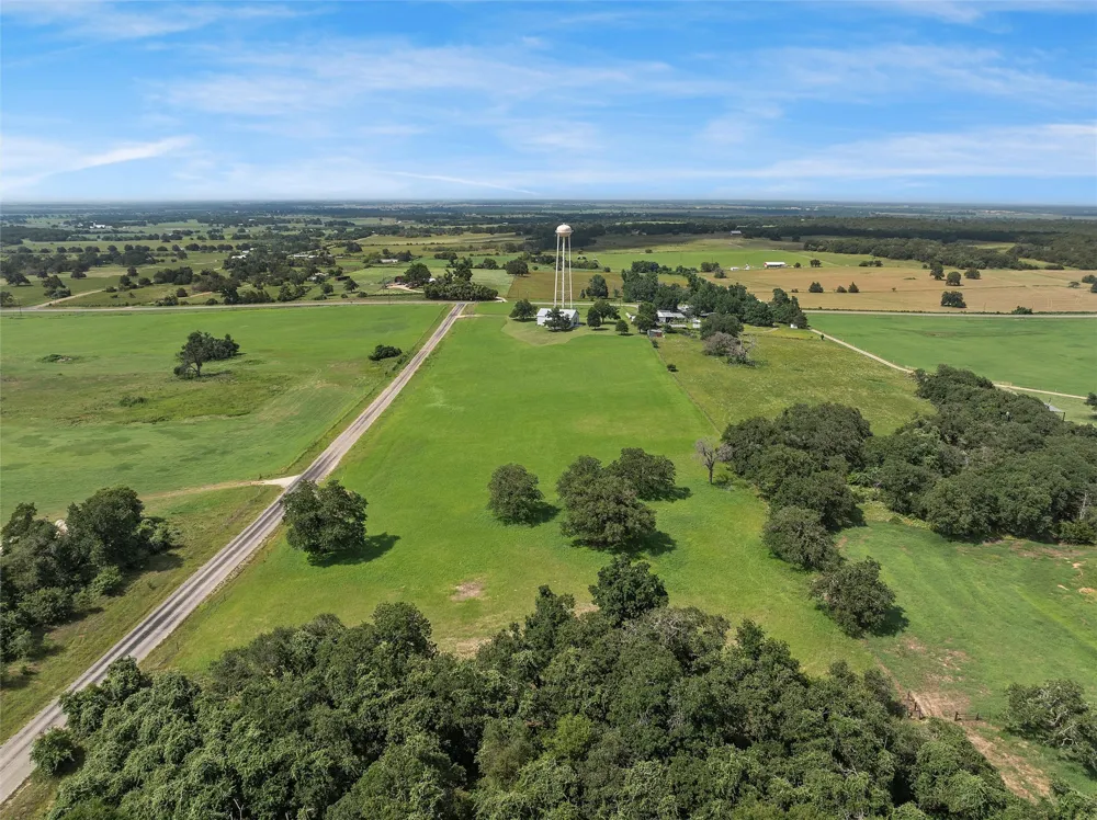 1006 County Road 280 Cameron, TX 76520