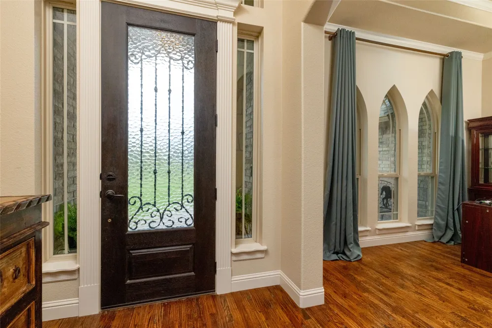 208 Ellis Creek Drive Weatherford, TX 76085