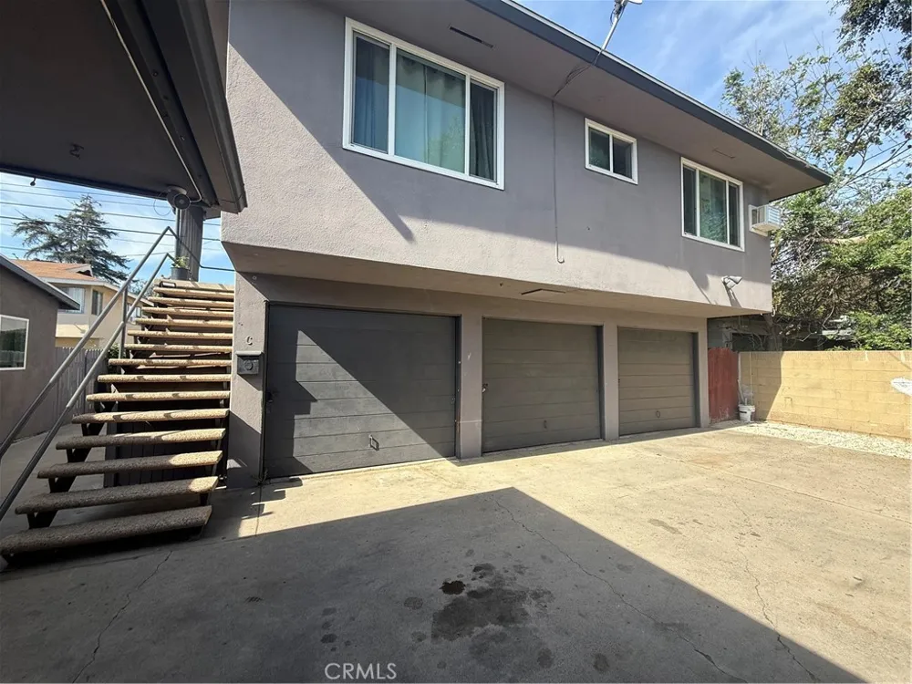 525 W Hampshire Avenue Anaheim, CA 92805