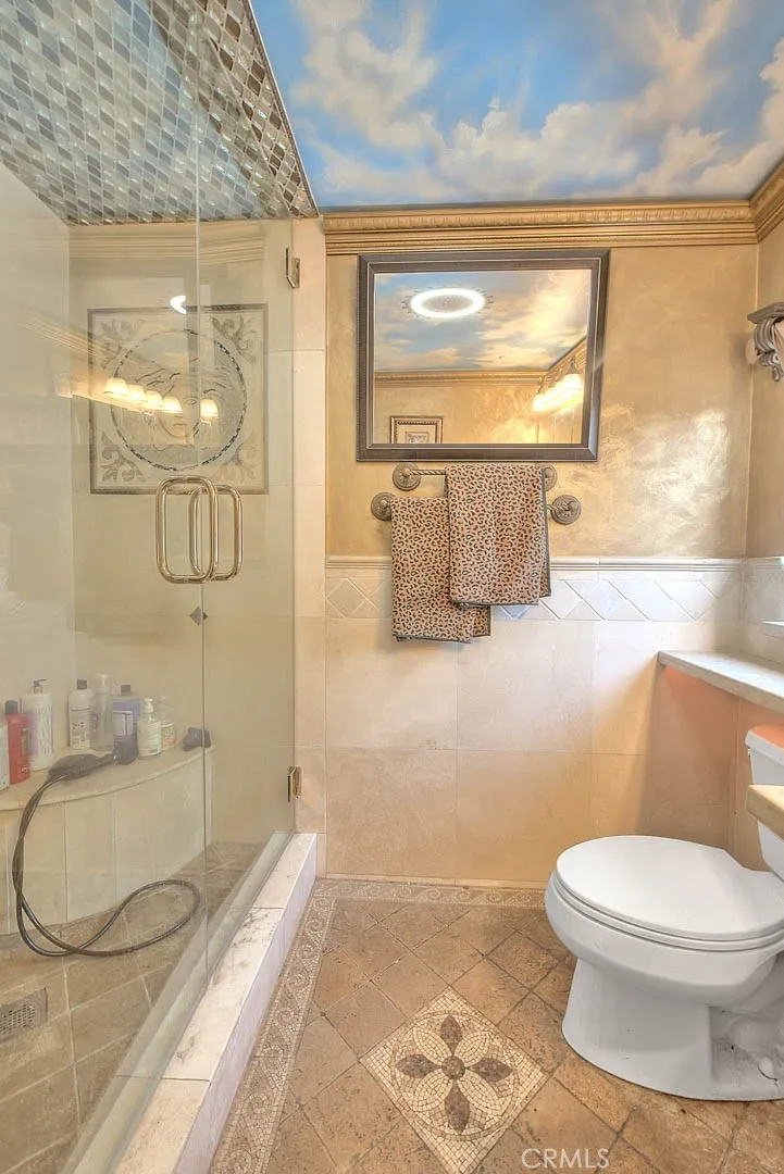 17419 Cohasset Lake Balboa, CA 91406