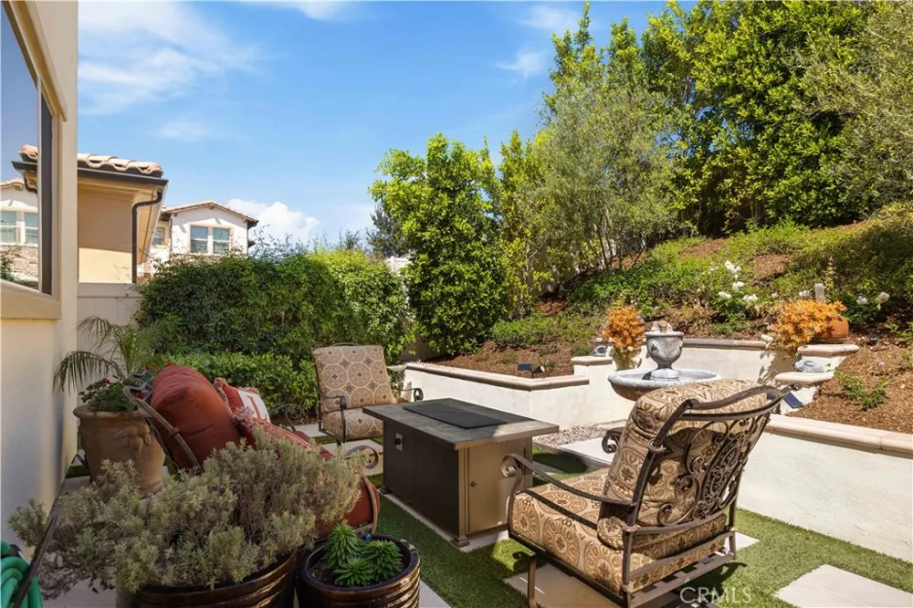 1999 Aliso Peak Lake Forest, CA 92610