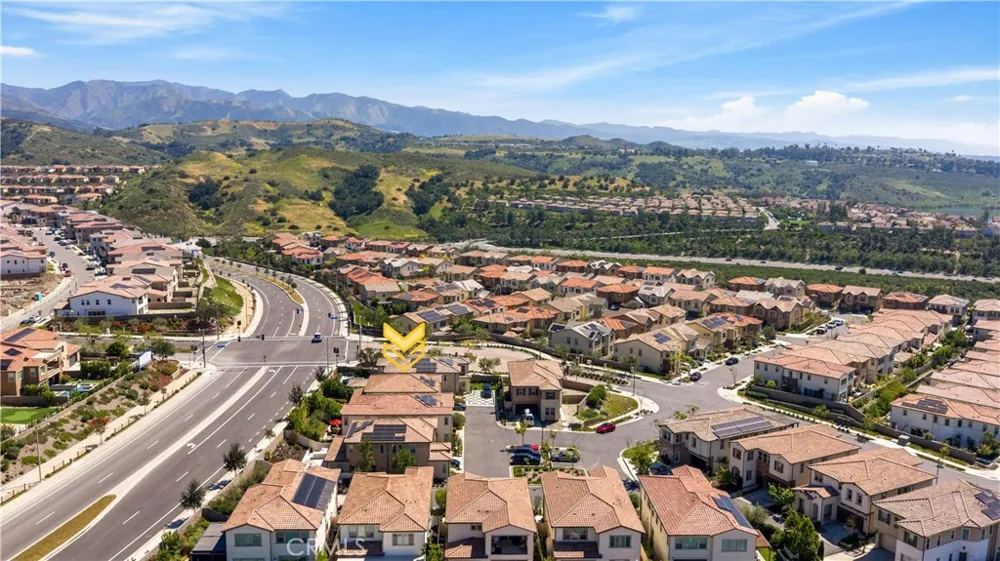 1999 Aliso Peak Lake Forest, CA 92610