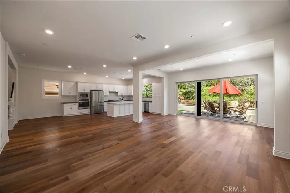 1999 Aliso Peak Lake Forest, CA 92610