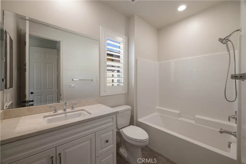 1999 Aliso Peak Lake Forest, CA 92610