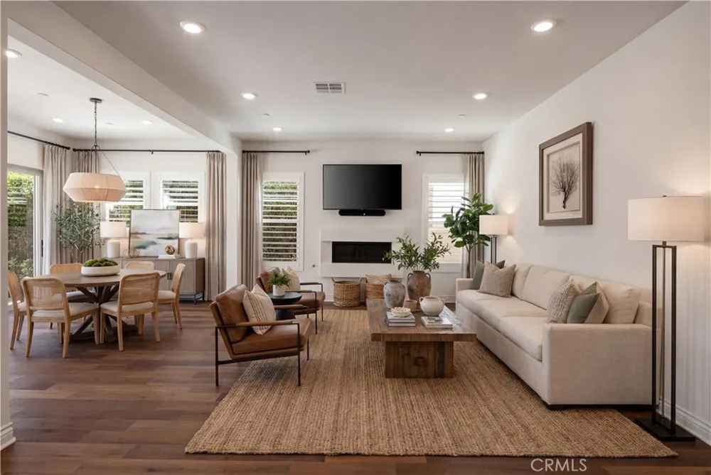 1999 Aliso Peak Lake Forest, CA 92610