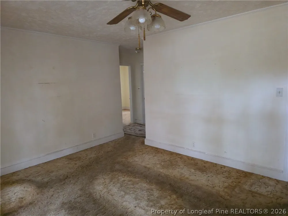 407 North Edinborough Street Red Springs, NC 28377