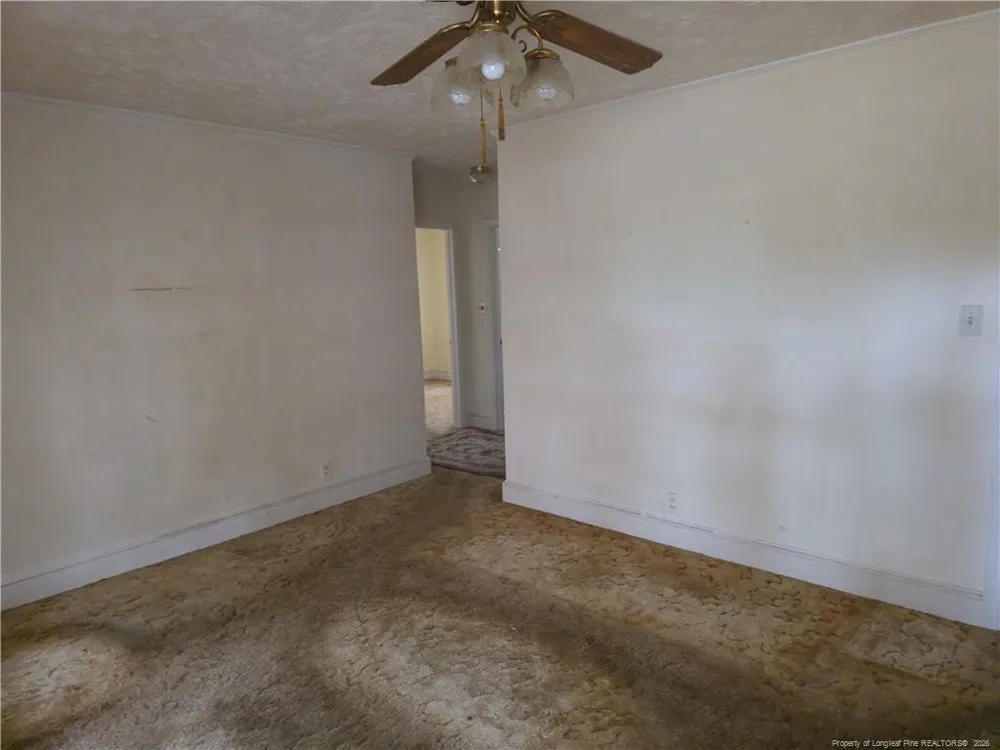 407 North Edinborough Street Red Springs, NC 28377