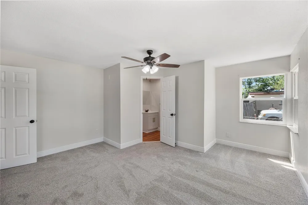 1215 EL CAMINO ROAD Lakeland, FL 33805