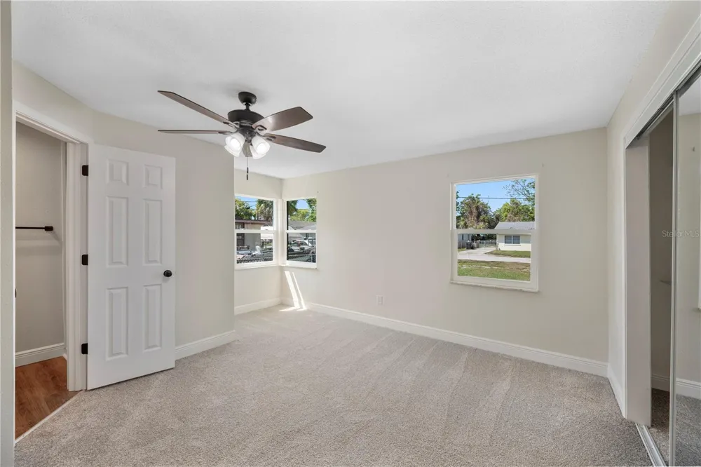 1215 EL CAMINO ROAD Lakeland, FL 33805