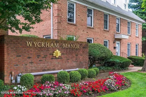 51 Wyckham Road