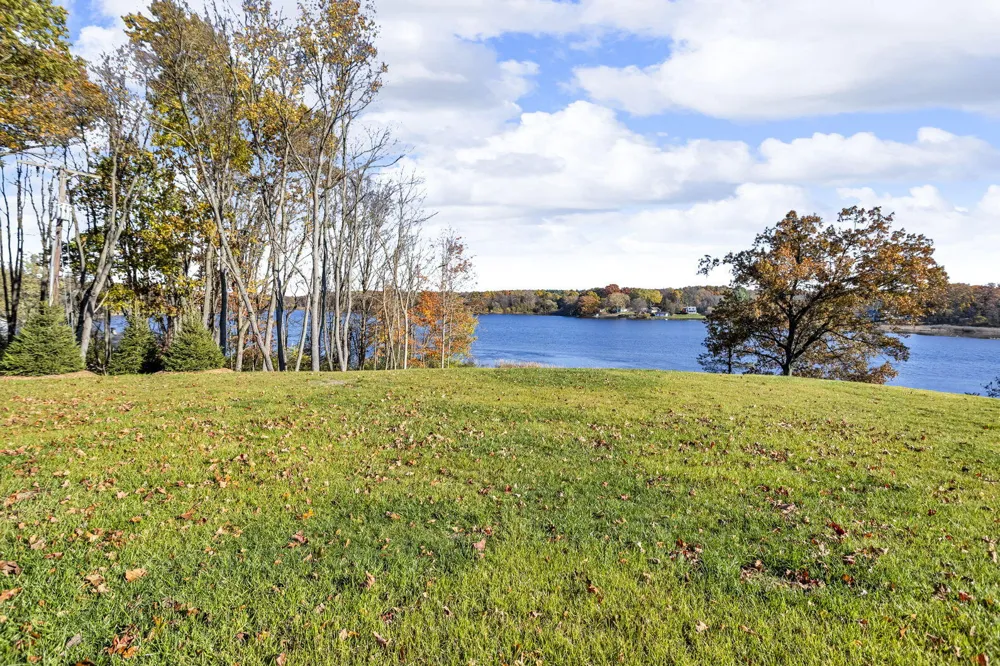6503 Springbrook Road Horton, MI 49246