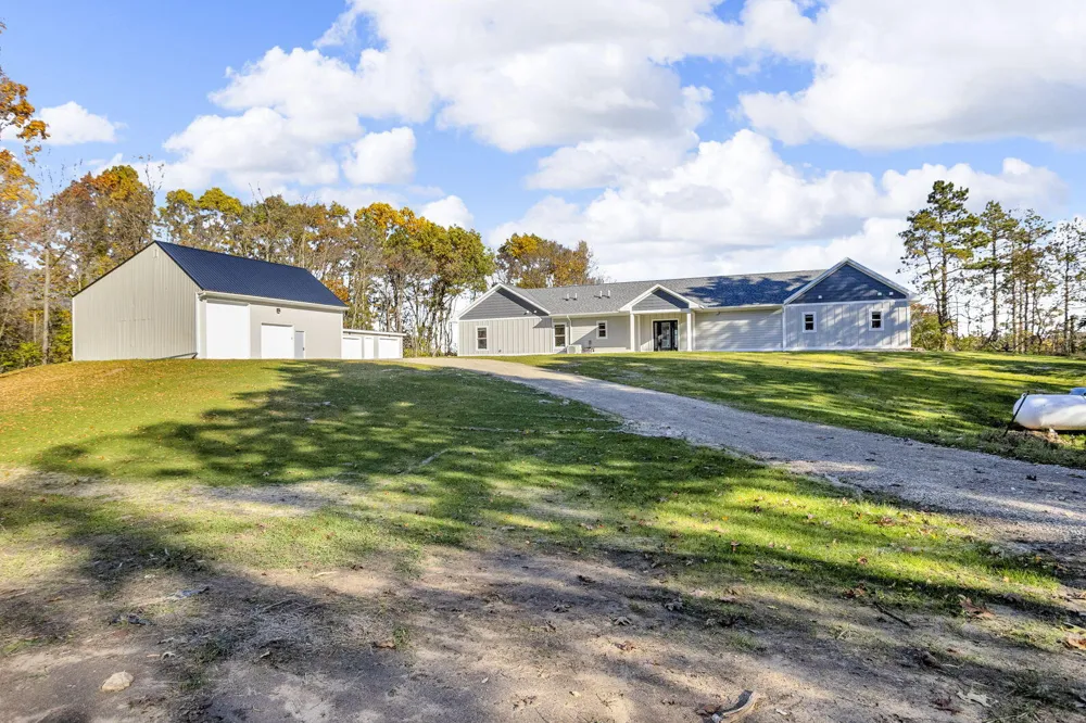 6503 Springbrook Road Horton, MI 49246
