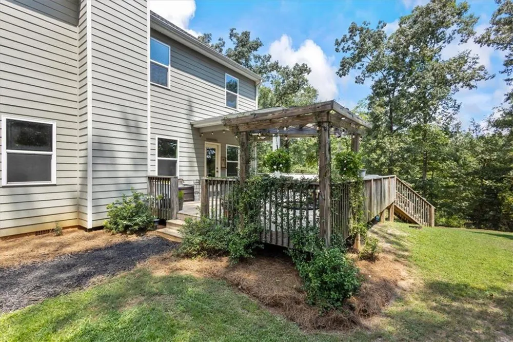 102 River Point Road Jackson, GA 30233