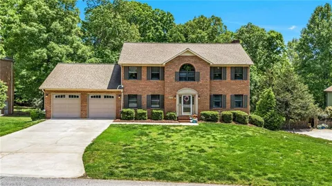 2173 Hawthorne Lane