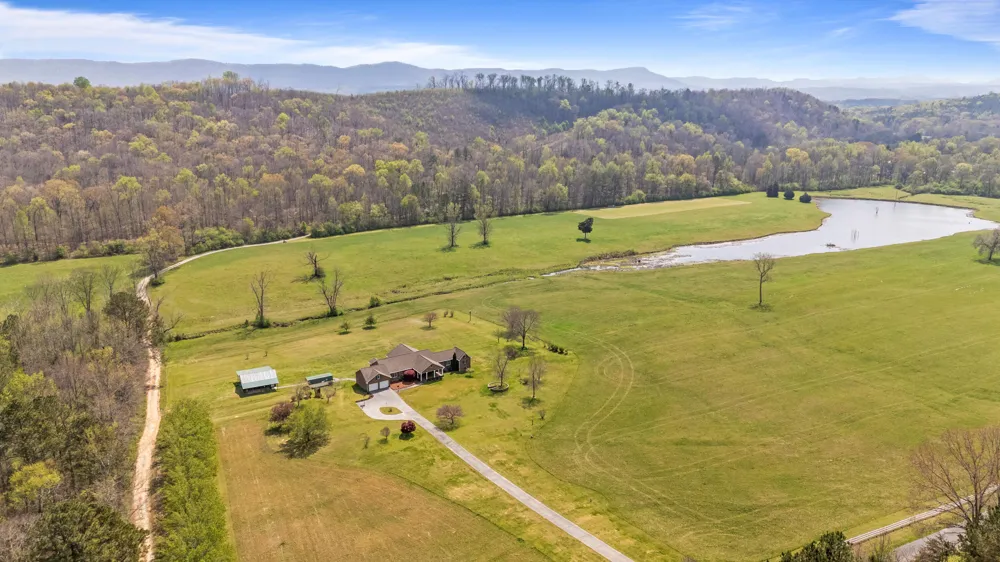 1597 Back Berryton Road Summerville, GA 30747