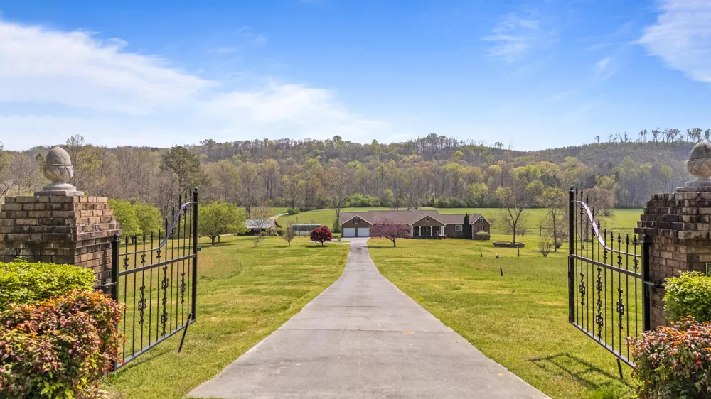 1597 Back Berryton Road Summerville, GA 30747