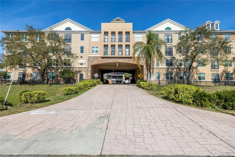 4221 W SPRUCE STREET #1325 Tampa, FL 33607