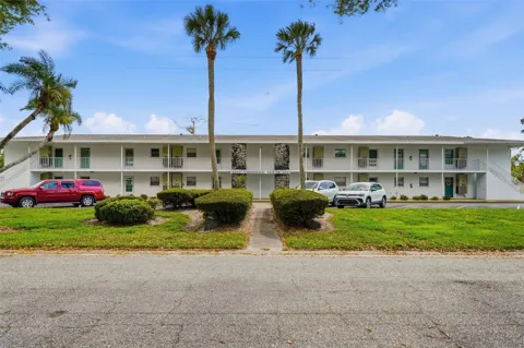 3900 ROXANE BOULEVARD #10A
