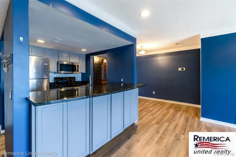 3553 Port Cove Drive #36 Waterford Charter Township, MI 48328