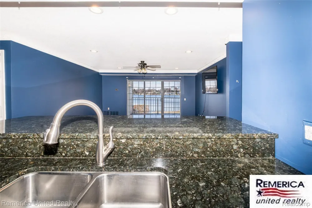 3553 Port Cove Drive #36 Waterford Charter Township, MI 48328