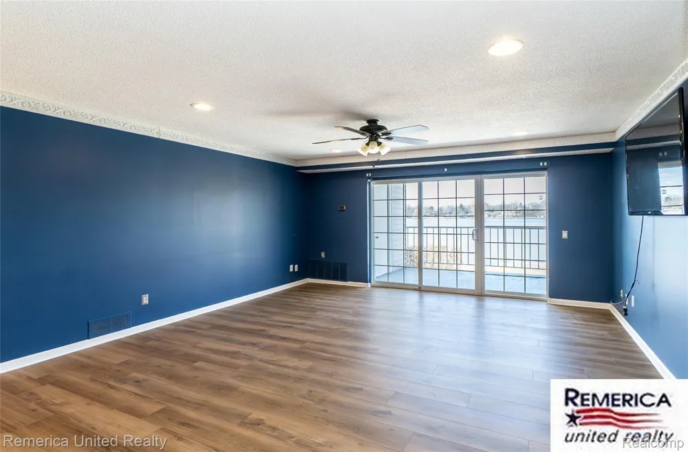 3553 Port Cove Drive #36 Waterford Charter Township, MI 48328