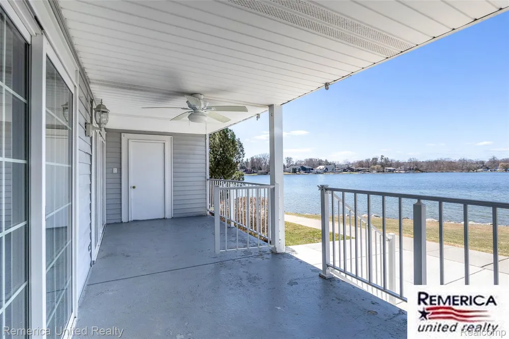 3553 Port Cove Drive #36 Waterford Charter Township, MI 48328