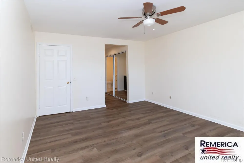 3553 Port Cove Drive #36 Waterford Charter Township, MI 48328