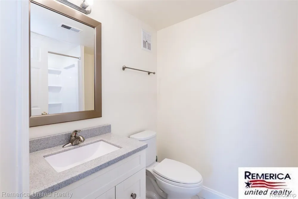 3553 Port Cove Drive #36 Waterford Charter Township, MI 48328
