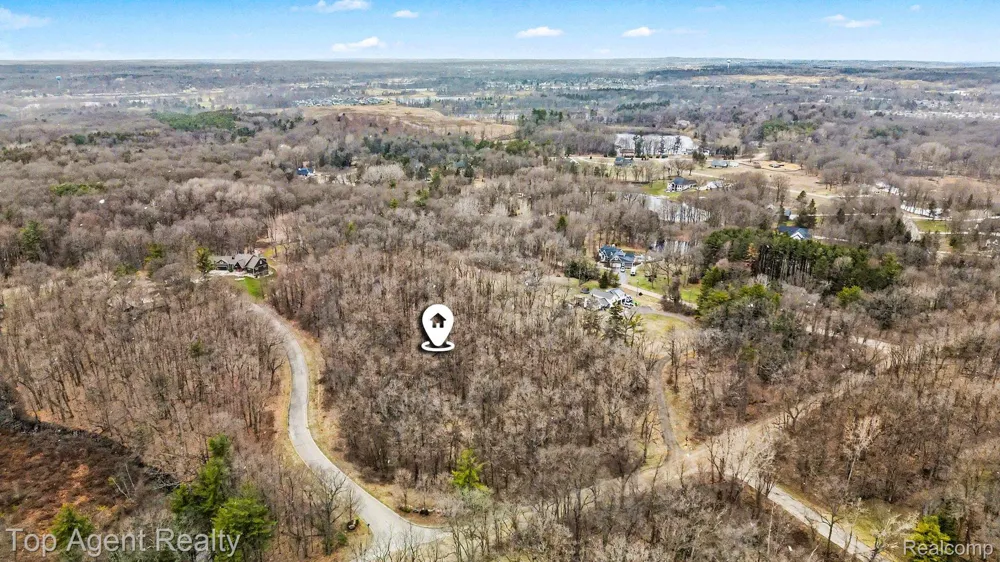 1511 Barrwood Trail Oxford Charter Township, MI 48371
