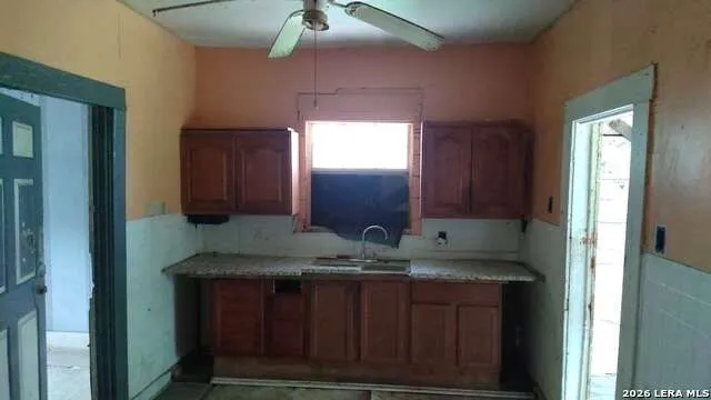 806 S SAN DARIO AVE San Antonio, TX 78237