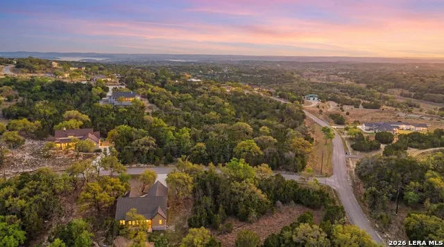 806 Rutherford Fischer, TX 78623