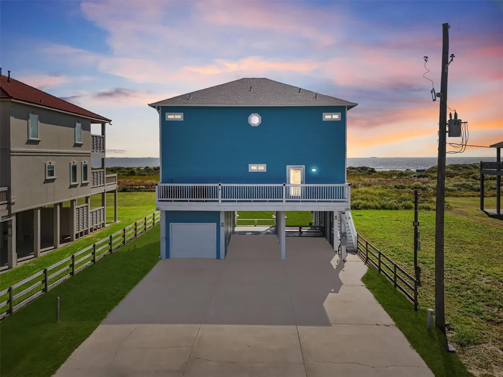 112 Ocean Shore Drive Crystal Beach, TX 77650