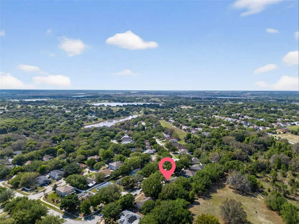 1305 WINDY BLUFF DRIVE Minneola, FL 34715