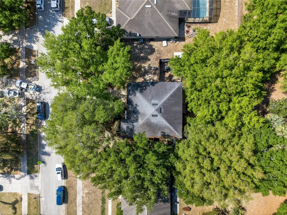 1305 WINDY BLUFF DRIVE Minneola, FL 34715