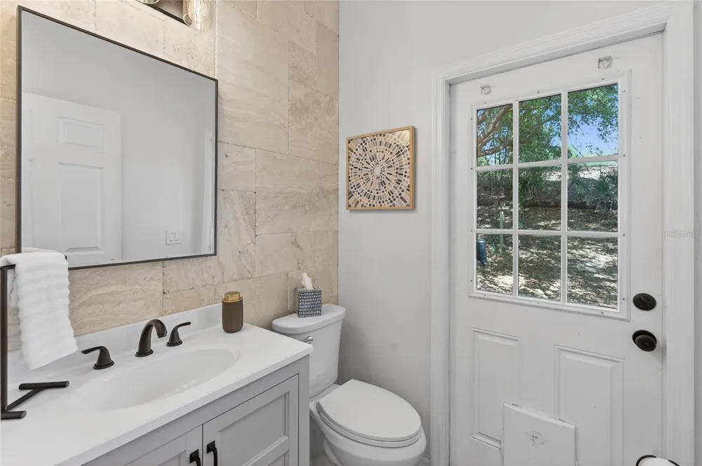 1305 WINDY BLUFF DRIVE Minneola, FL 34715