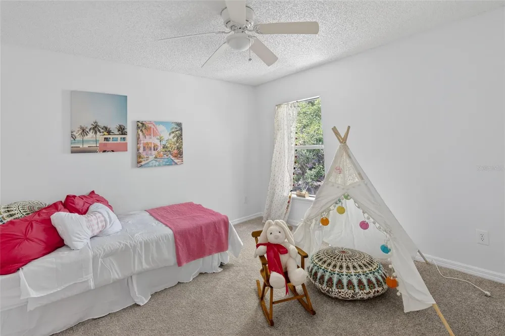 1305 WINDY BLUFF DRIVE Minneola, FL 34715