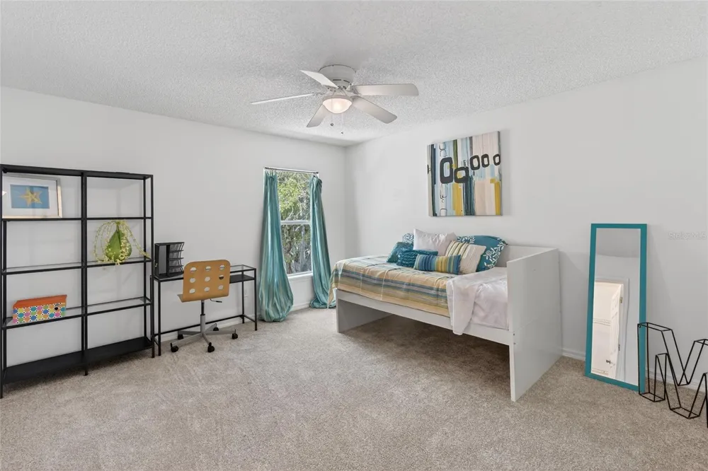 1305 WINDY BLUFF DRIVE Minneola, FL 34715