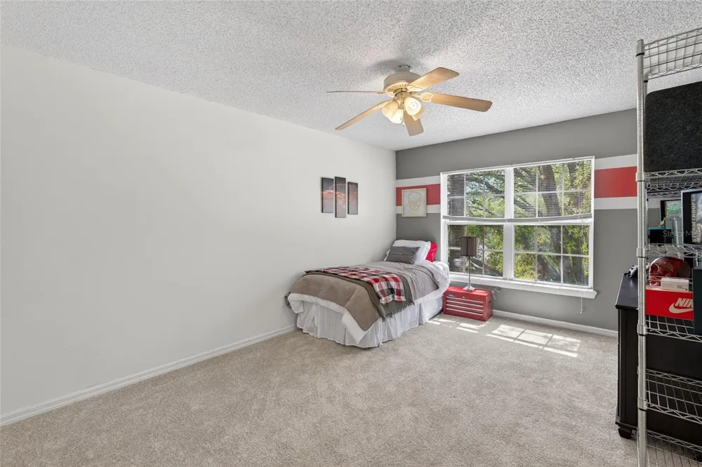 1305 WINDY BLUFF DRIVE Minneola, FL 34715