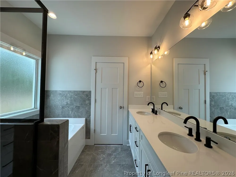 15640 Raccoon Run Wagram, NC 28396