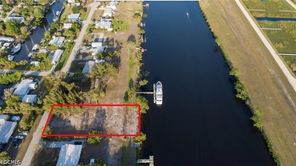W Anchor Lane Moore Haven, FL 33471