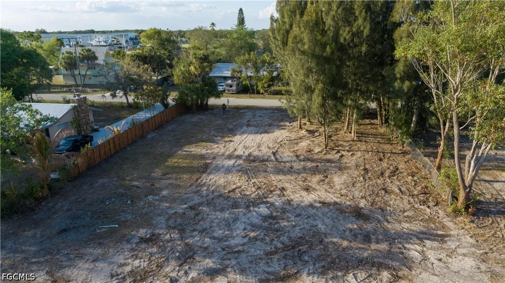 W Anchor Lane Moore Haven, FL 33471