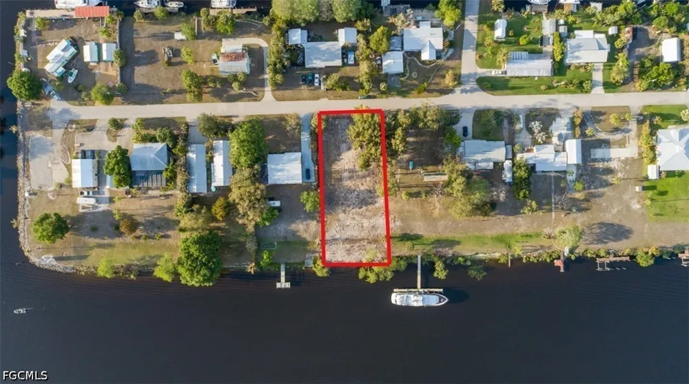 W Anchor Lane Moore Haven, FL 33471
