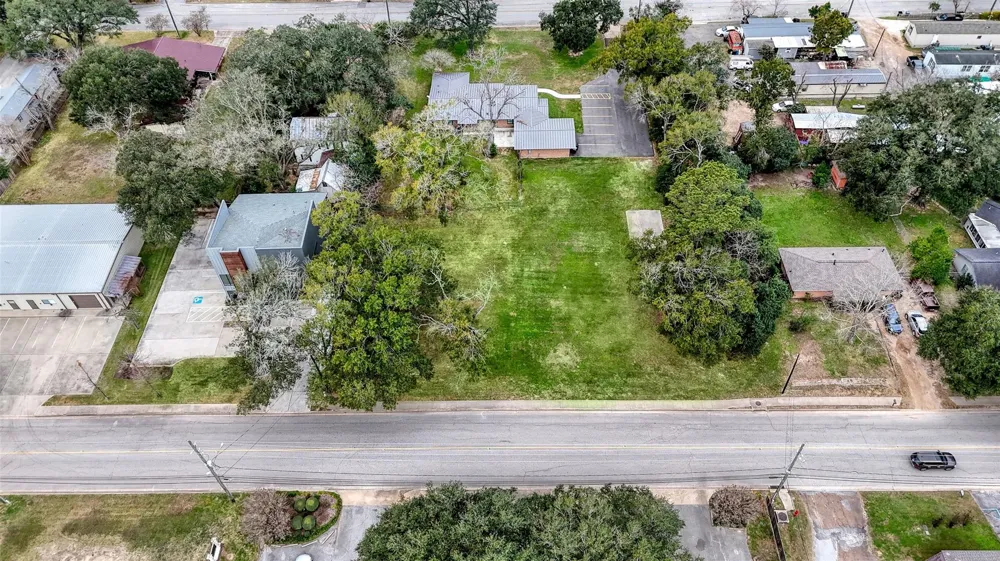 1505 East Avenue Katy, TX 77493