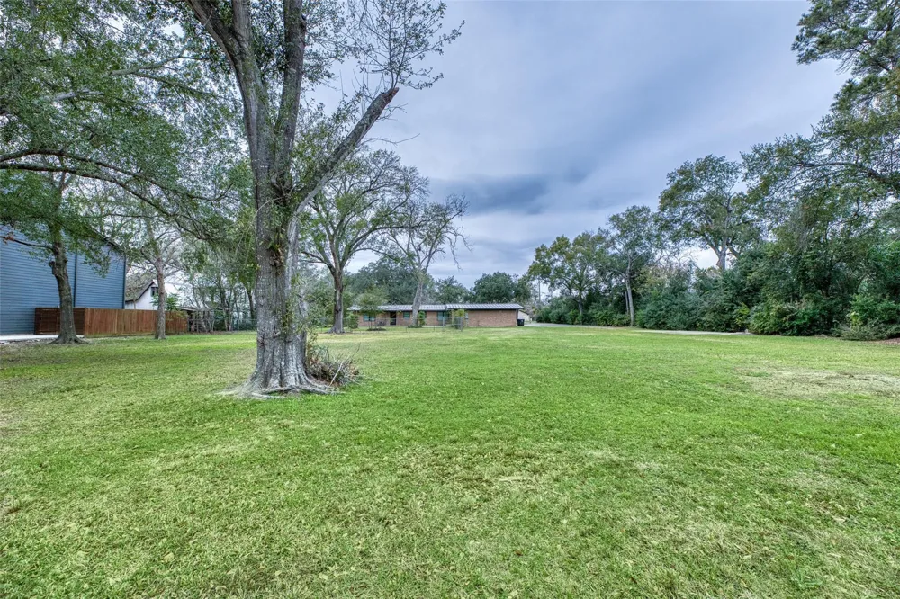 1505 East Avenue Katy, TX 77493