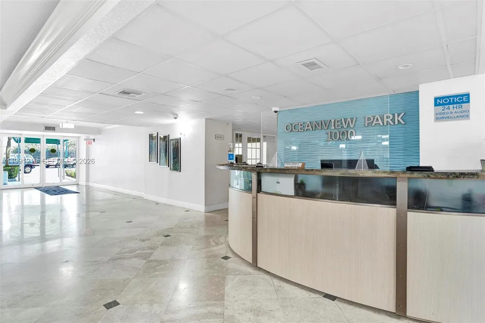 1000 Parkview Dr #720 Hallandale Beach, FL 33009