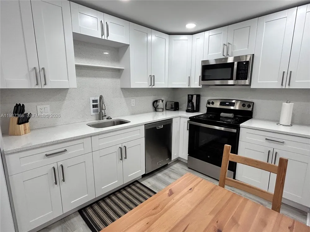 4001 S Ocean Dr #4G Hollywood, FL 33019