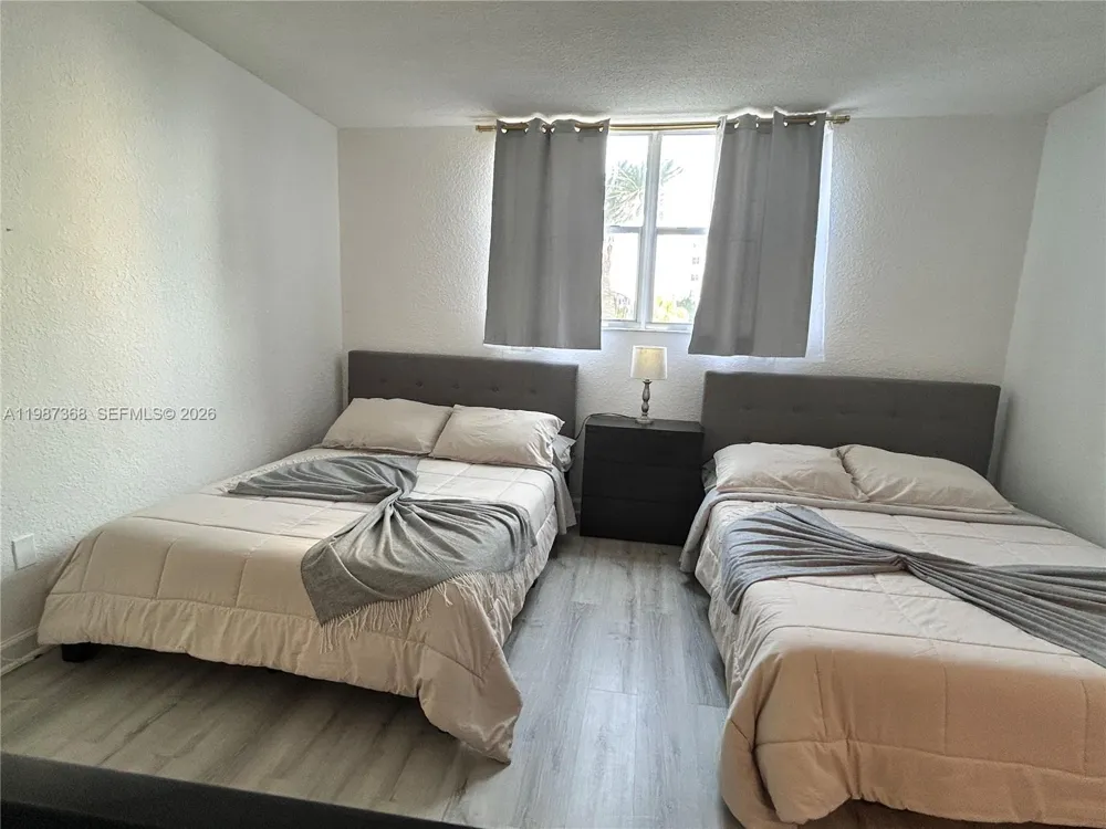 4001 S Ocean Dr #4G Hollywood, FL 33019